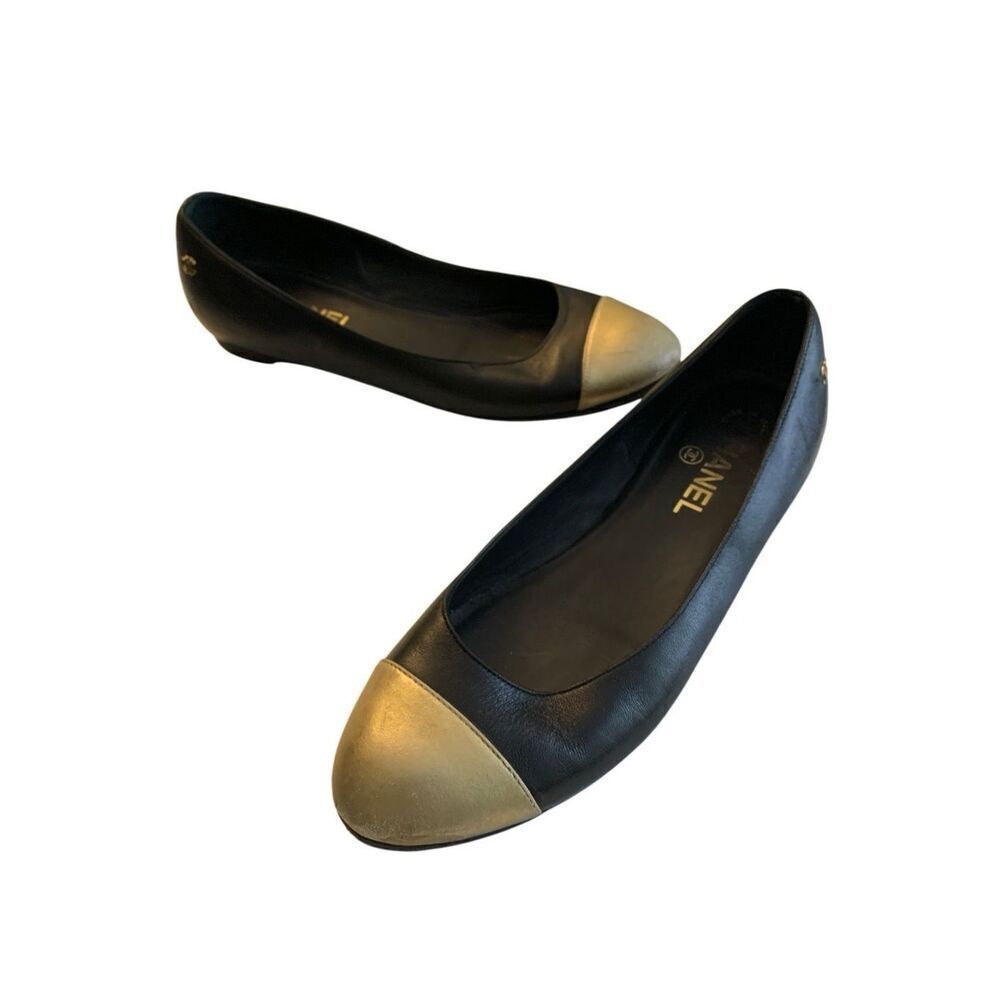 Chanel Cambon leather ballet flats gold cap toe women's size 38.5 US 8